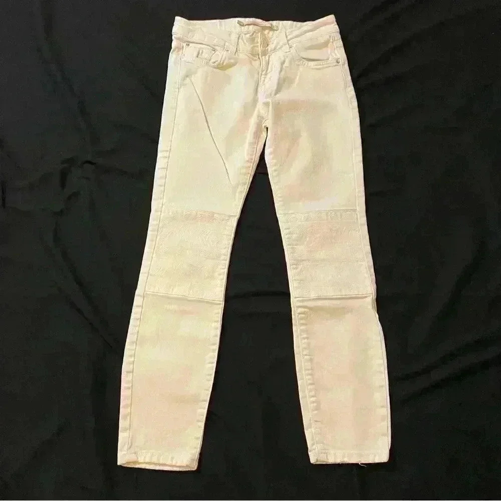 Zara Women Premium Denimwear Collection Jeans Off-white Color Size 2